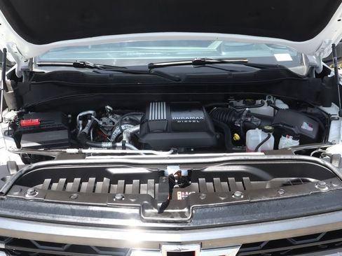 Used 2024 Chevrolet Silverado 1500 ZR2 w/ Technology Package AWD/4WD image 11