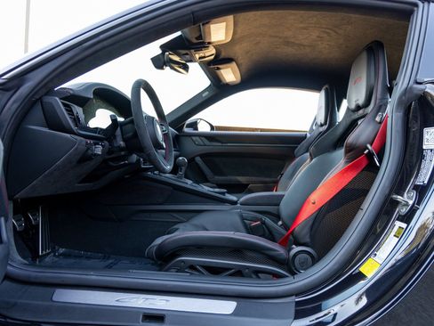 Certified 2026 Porsche 911 GT3 RWD image 28
