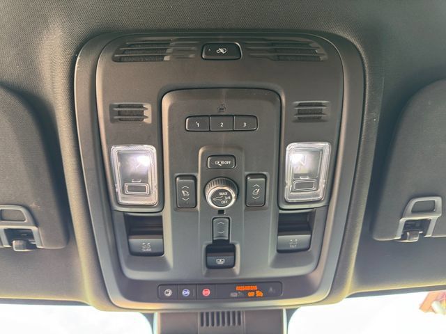 Certified 2024 GMC Yukon Denali Ultimate AWD/4WD image 27