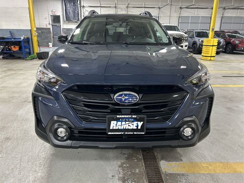 Certified 2023 Subaru Outback Onyx Edition XT image 3