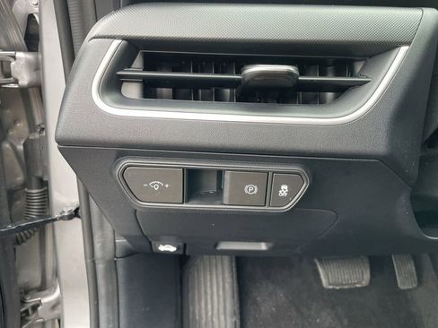 Certified 2025 Kia K4 FWD image 17