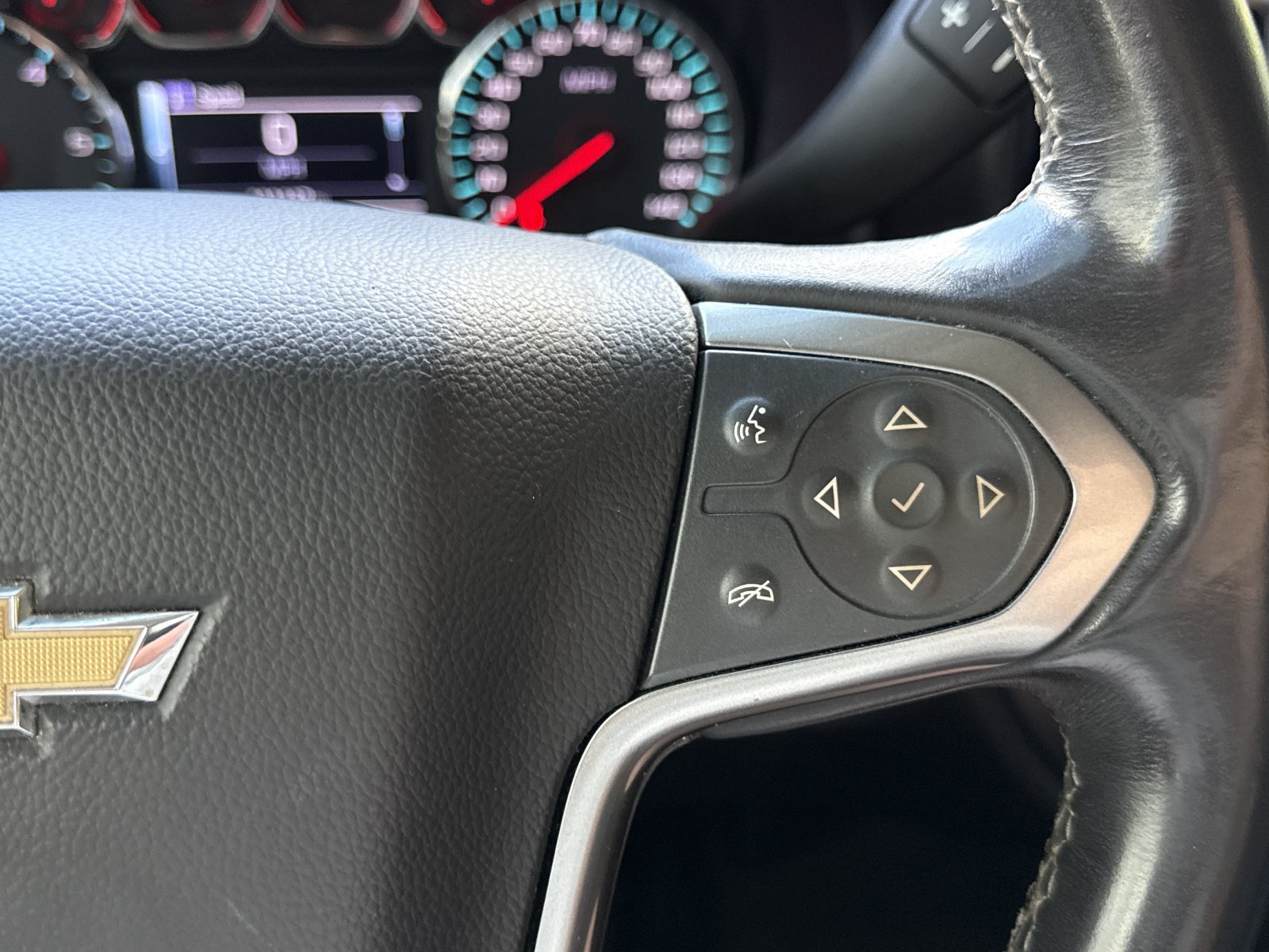Used 2017 Chevrolet Silverado 1500 LT w/ All Star Edition AWD/4WD image 19