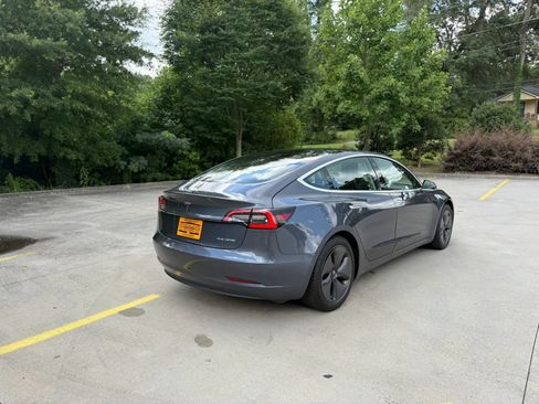 Used 2020 Tesla Model 3 Long Range AWD/4WD image 9
