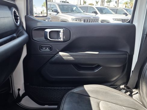 Certified 2023 Jeep Wrangler Unlimited Sahara AWD/4WD image 15
