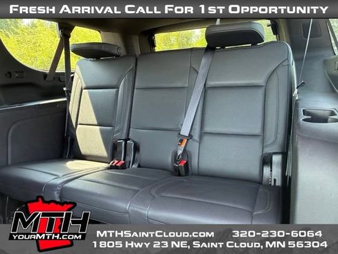 Used 2022 Chevrolet Suburban Z71 w/ Off-Road Capability Package AWD/4WD image 11
