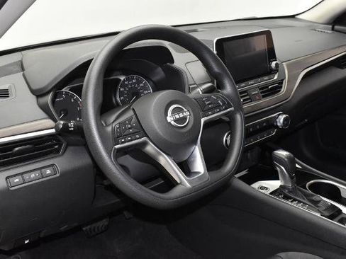 Certified 2024 Nissan Altima 2.5 SV AWD/4WD image 15