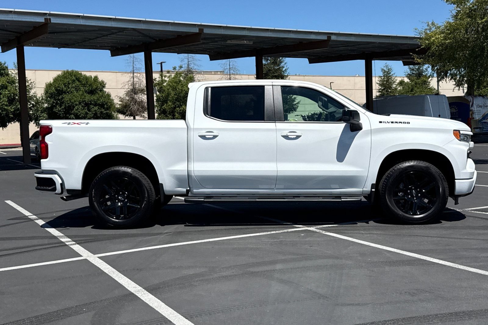 Used 2026 Chevrolet Silverado 1500 RST w/ LPO, Dark Essentials Package AWD/4WD image 10