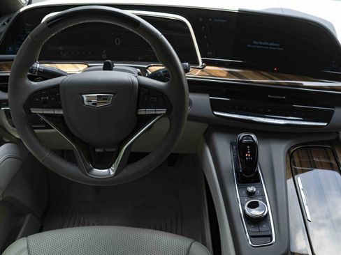 Used 2024 Cadillac Escalade Premium Luxury Platinum w/ LPO, Floor Liner Package AWD/4WD image 22