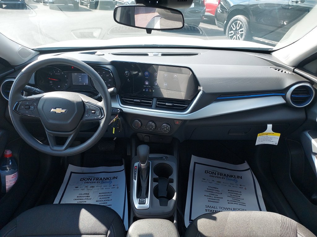 New 2026 Chevrolet Trax LS w/ LS Convenience Package FWD image 15