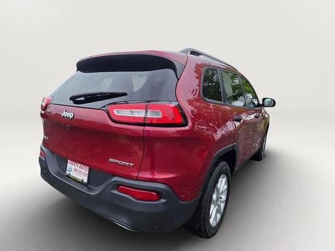 Used 2016 Jeep Cherokee Sport AWD/4WD image 6