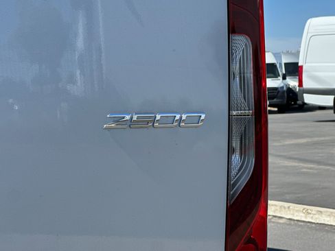 New 2024 Mercedes-Benz Sprinter 2500 image 24