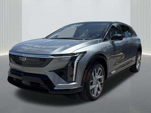 New 2026 Cadillac Lyriq V image 1