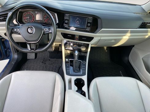 Used 2019 Volkswagen Jetta SE FWD image 12