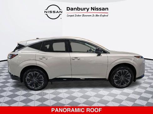 Certified 2026 Nissan Murano Platinum w/ Cargo Package AWD/4WD image 2