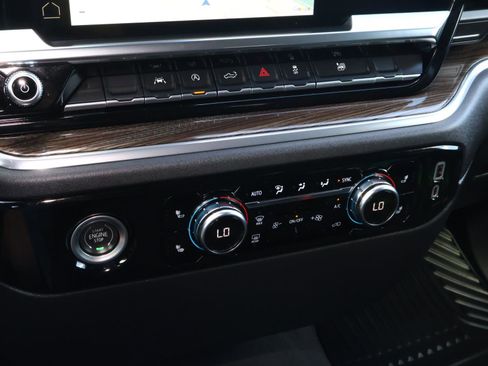 Used 2023 GMC Sierra 1500 Elevation image 29