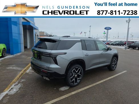New 2026 Chevrolet Traverse High Country w/ LPO, Floor Liner Package AWD/4WD image 7