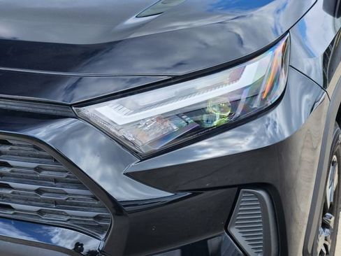 Used 2025 Toyota RAV4 LE image 8