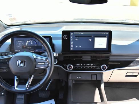 Used 2024 Honda Prologue Touring image 41