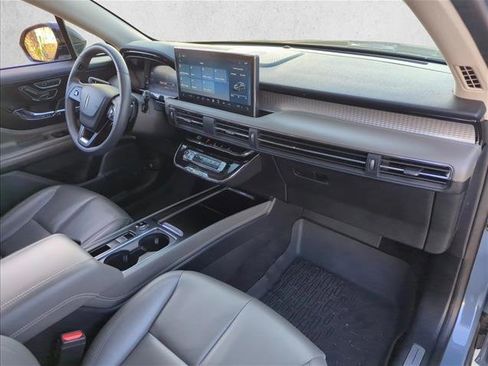 Used 2023 Lincoln Corsair FWD image 24