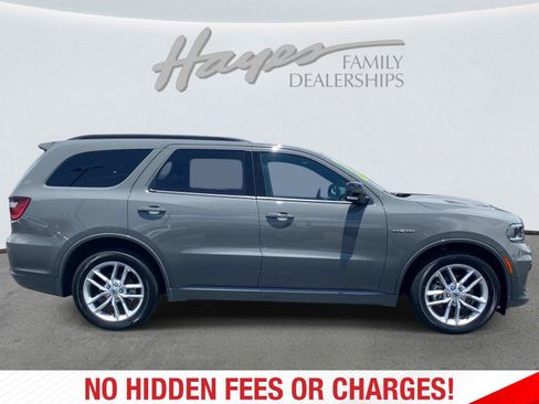 Used 2024 Dodge Durango R/T RWD image 2
