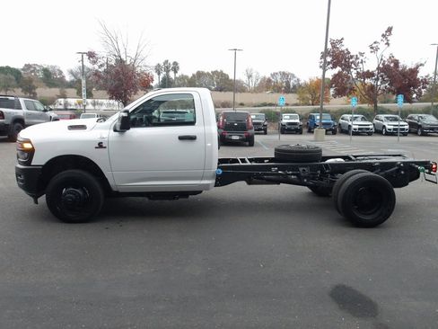 New 2026 RAM 3500 Tradesman image 5