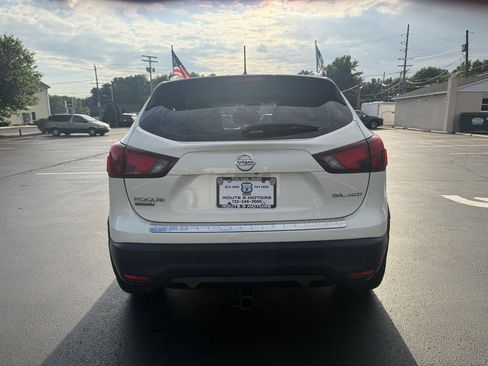 Used 2018 Nissan Rogue Sport SL w/ SL Premium Package AWD/4WD image 6