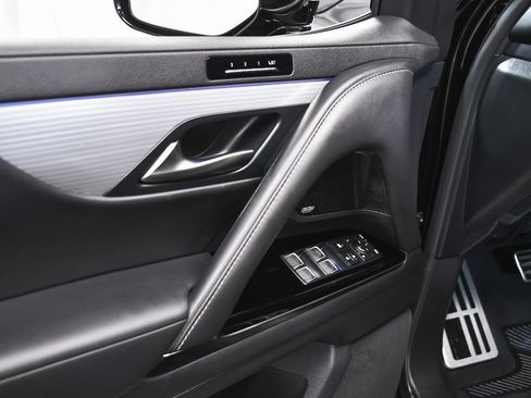 Used 2024 Lexus LX 600 F Sport image 10