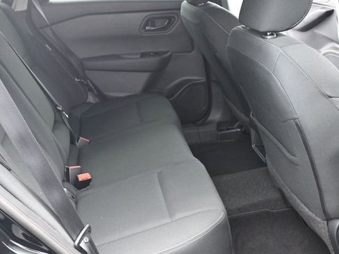 Used 2025 Nissan Rogue S image 20