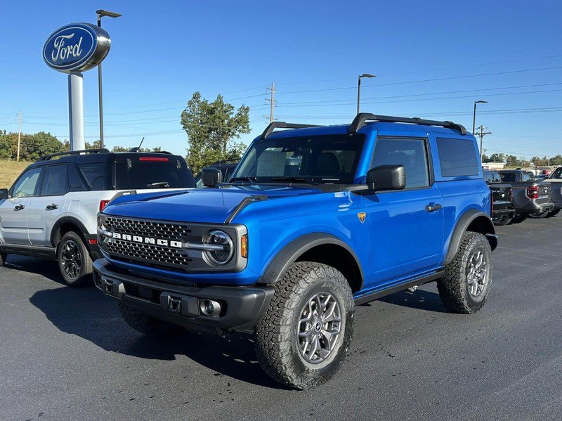 Used 2025 Ford Bronco Badlands AWD/4WD image 5