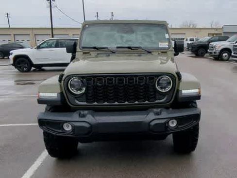New 2026 Jeep Gladiator Sport image 3