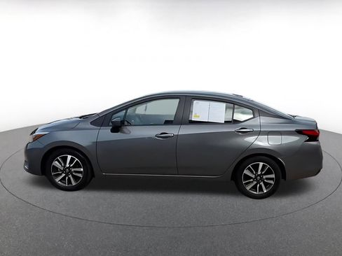 Used 2025 Nissan Versa SV FWD image 9