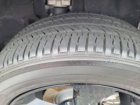 Certified 2023 Jeep Grand Cherokee Altitude AWD/4WD image 11