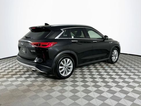 Used 2019 INFINITI QX50 Essential w/ Premium Heat Package AWD/4WD image 7