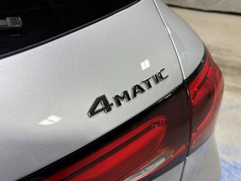 Used 2025 Mercedes-Benz GLC 350e 4MATIC image 21