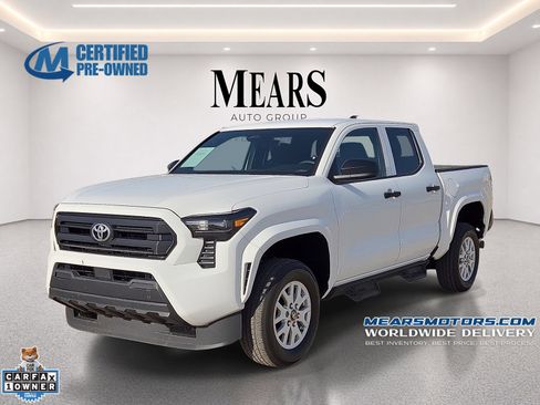 Used 2025 Toyota Tacoma SR AWD/4WD image 1