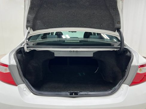 Used 2016 Toyota Camry SE FWD image 25