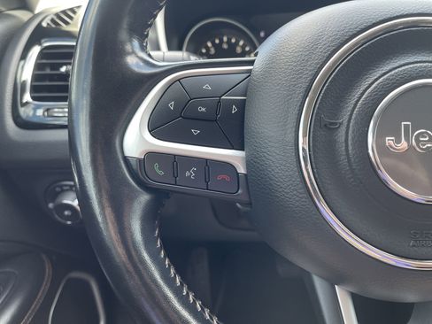 Used 2021 Jeep Compass Limited image 17