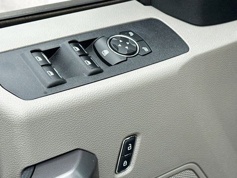 Used 2019 Ford F250 XLT image 8