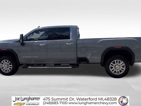 Used 2024 GMC Sierra 2500 SLT w/ SLT Premium Package AWD/4WD image 6