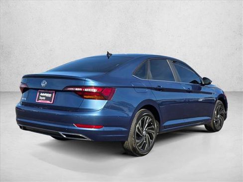 Used 2019 Volkswagen Jetta SEL Premium image 5