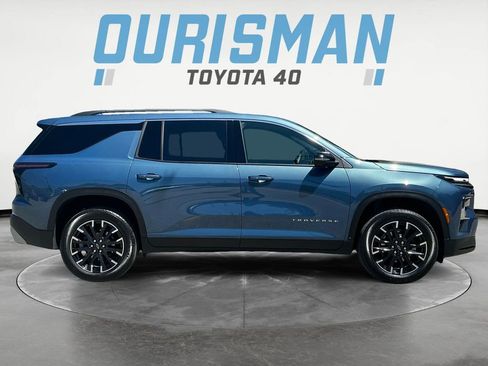Used 2025 Chevrolet Traverse LT w/ Enhanced Driving Package FWD image 8