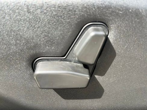 Used 2021 Jeep Grand Cherokee Limited X image 20