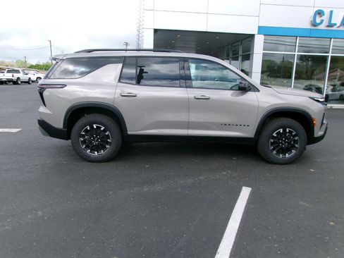 New 2026 Chevrolet Traverse Z71 AWD/4WD image 2