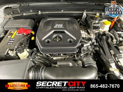 Used 2023 Jeep Wrangler Unlimited Rubicon 4xe w/ Steel Bumper Group AWD/4WD image 35