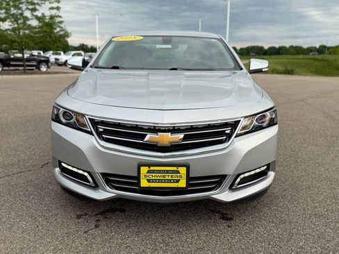 Used 2018 Chevrolet Impala Premier FWD image 2