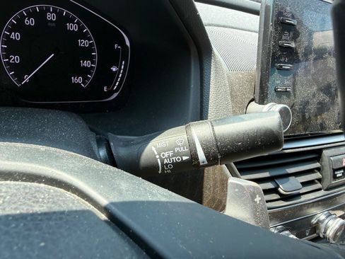 Used 2018 Honda Accord Touring image 12