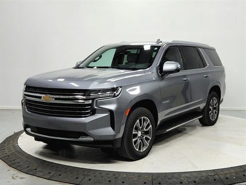 Used 2021 Chevrolet Tahoe LT w/ LT Signature Plus Package image 3
