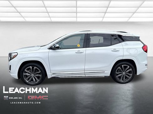 Used 2019 GMC Terrain Denali w/ Comfort Package FWD image 8