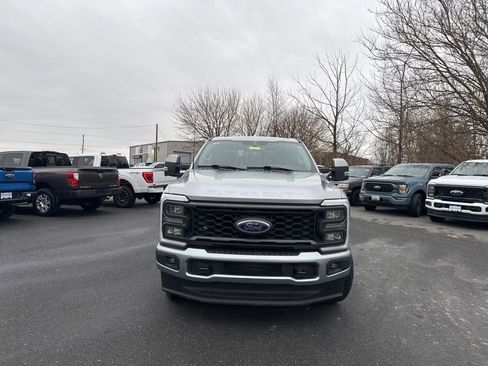 Used 2023 Ford F250 Lariat w/ Sport Appearance Package image 2