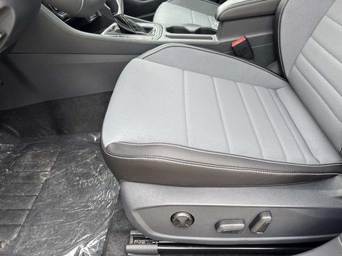 New 2026 Volkswagen Jetta SE FWD image 15